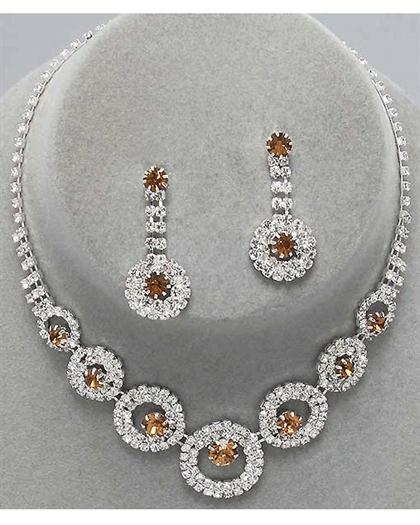 TopazCircularRhinestoneNecklace - Gold