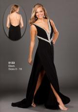 WOW 5133.  Available in Black