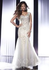 Panoply 14582.  Available in Champagne/Silver, White/Silver