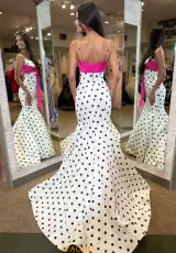 Ivory/Black/Fuchsia
