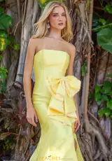 Soft Yellow/White