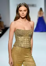 Nude/Gold