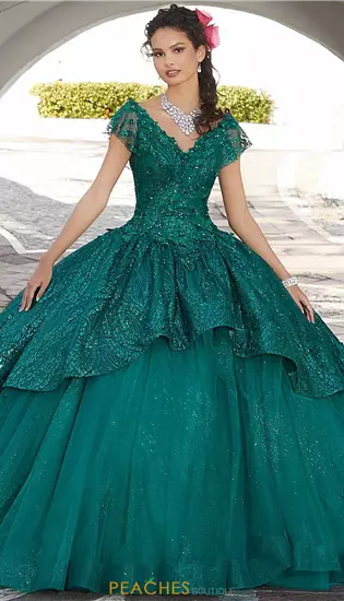 Vizcaya Quinceanera 60162